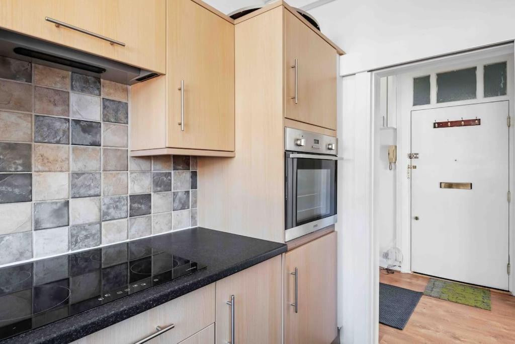 Duplex 3 Bedroom Flat Golders Apartament *