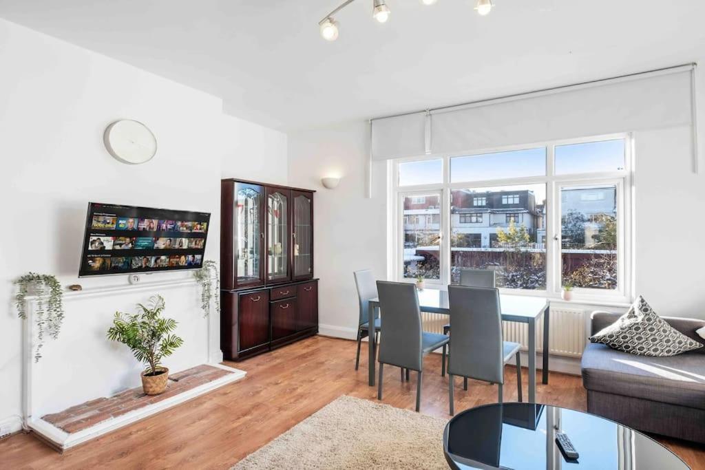 Apartament Duplex 3 Bedroom Flat Golders